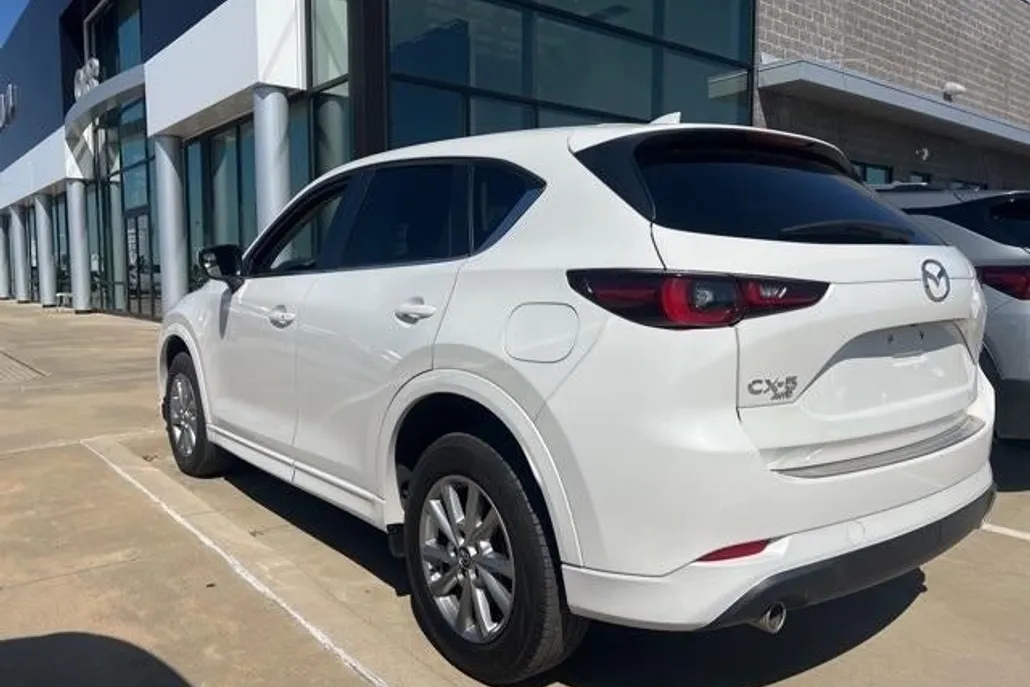 2024 Mazda CX-5 2.5 Select photo 1