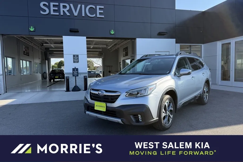 2022 Subaru Outback Limited photo 1