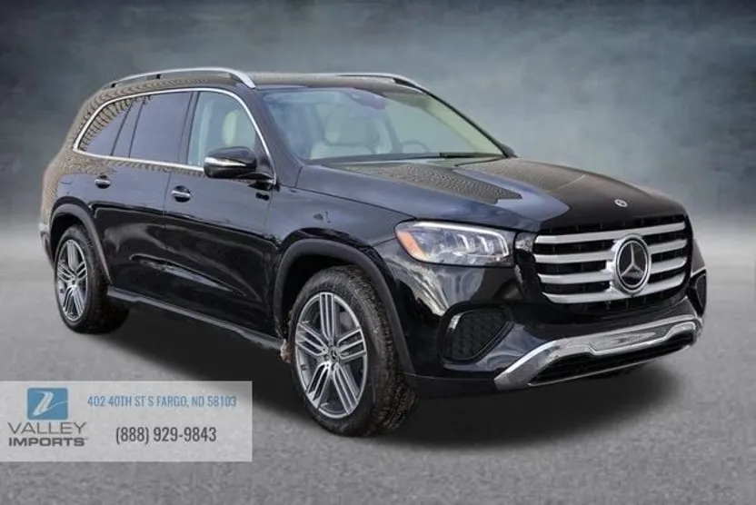 2025 Mercedes Benz GLS 450 4MATIC photo 1