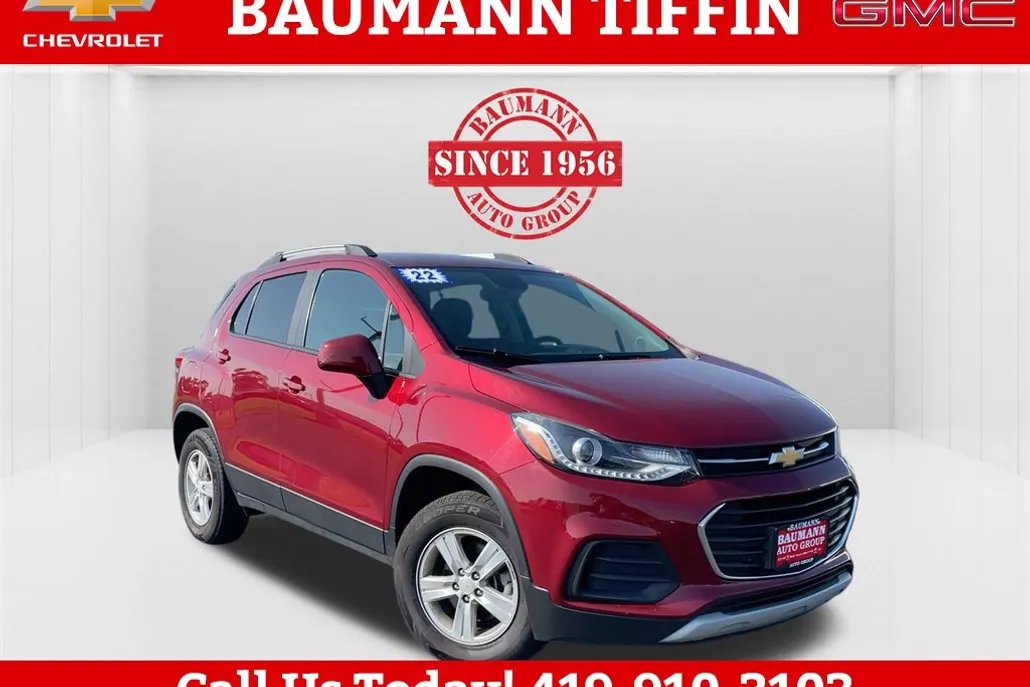 2022 Chevrolet Trax LT photo 1
