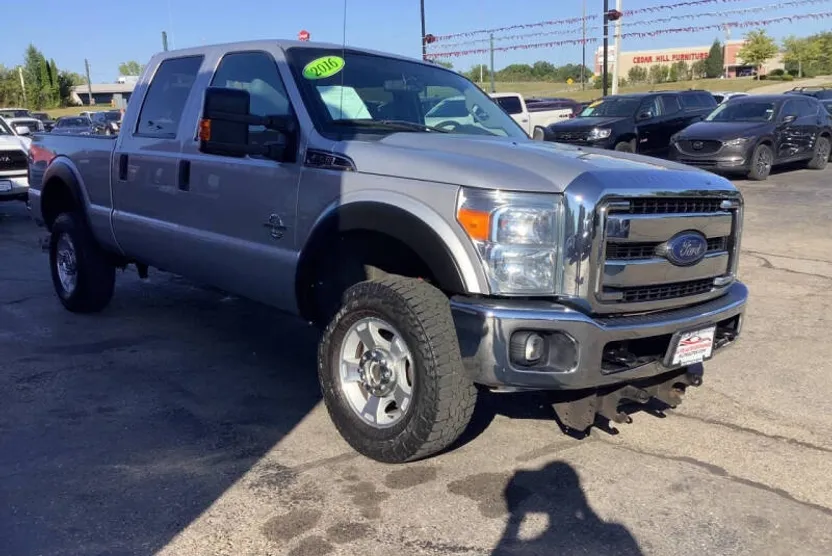 2016 Ford F-250 XLT photo 1