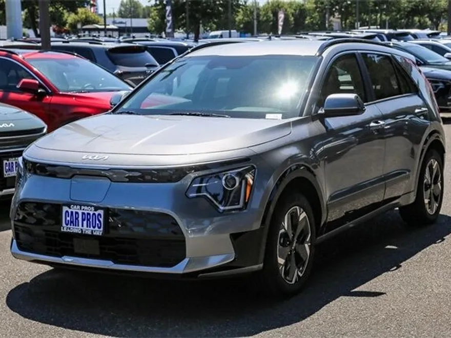 2025 Kia Niro EV Wind photo 1