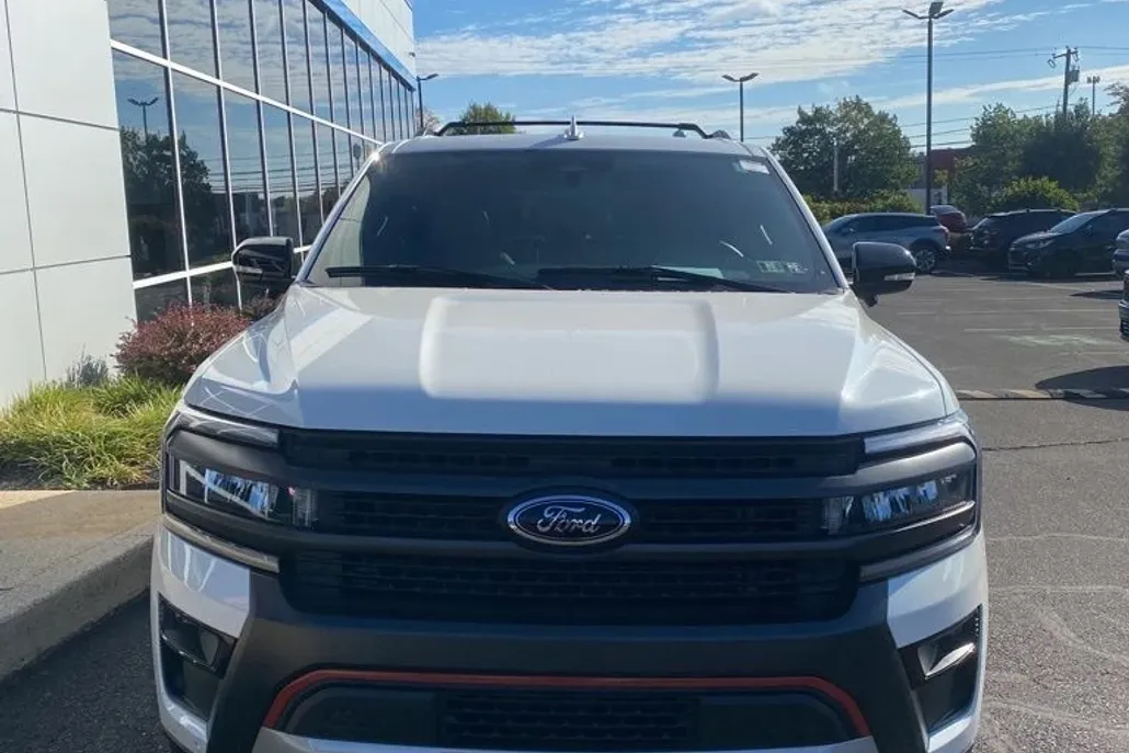 2023 Ford Expedition Timberline photo 1