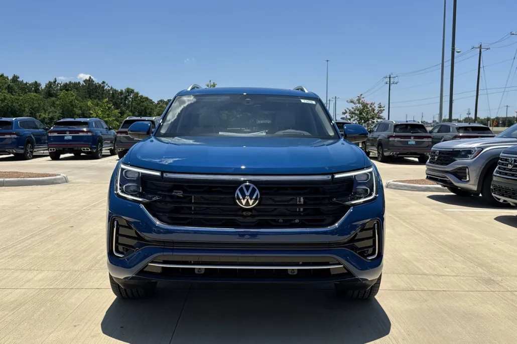 2025 Volkswagen Atlas SEL Premium R-Line photo 1