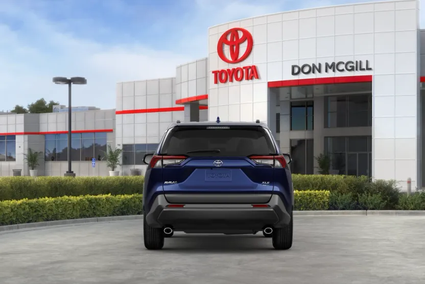 2025 Toyota RAV4 Hybrid XLE photo 1