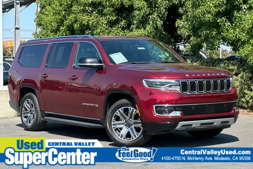 2023 Jeep Wagoneer L Series II photo 1