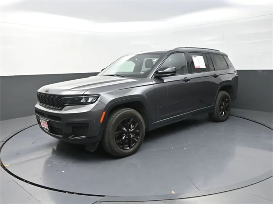 2024 Jeep Grand Cherokee Altitude photo 1