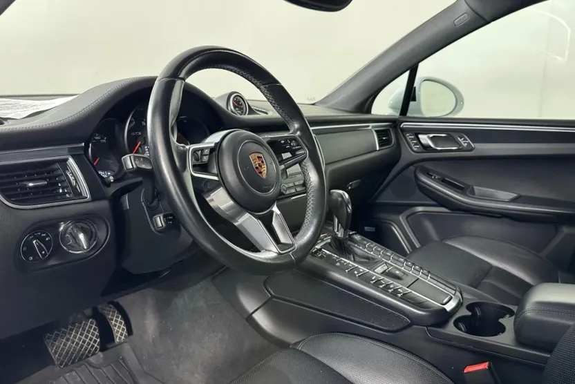 2017 Porsche Macan GTS photo 1