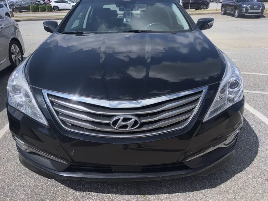 2017 Hyundai Azera Limited photo 1