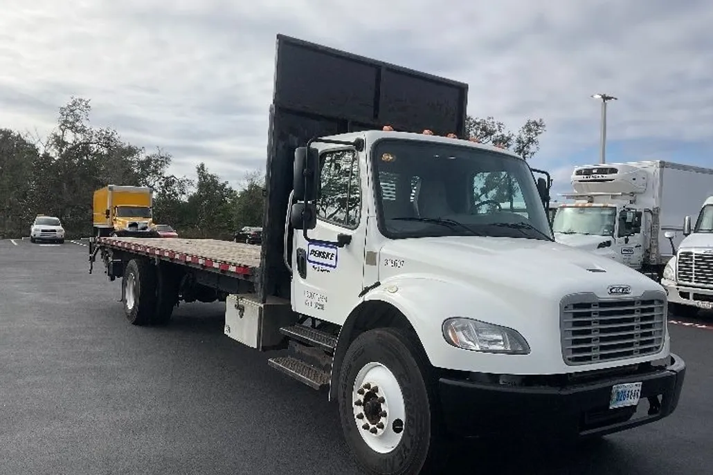 2019 Freightliner M2 106 Medium Duty photo 1