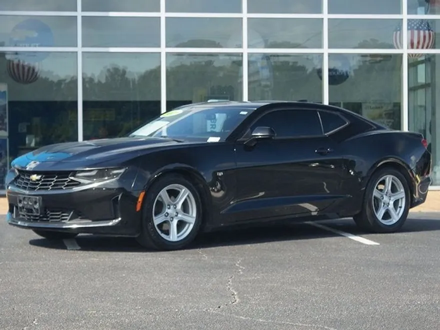 2021 Chevrolet Camaro 1LT photo 1