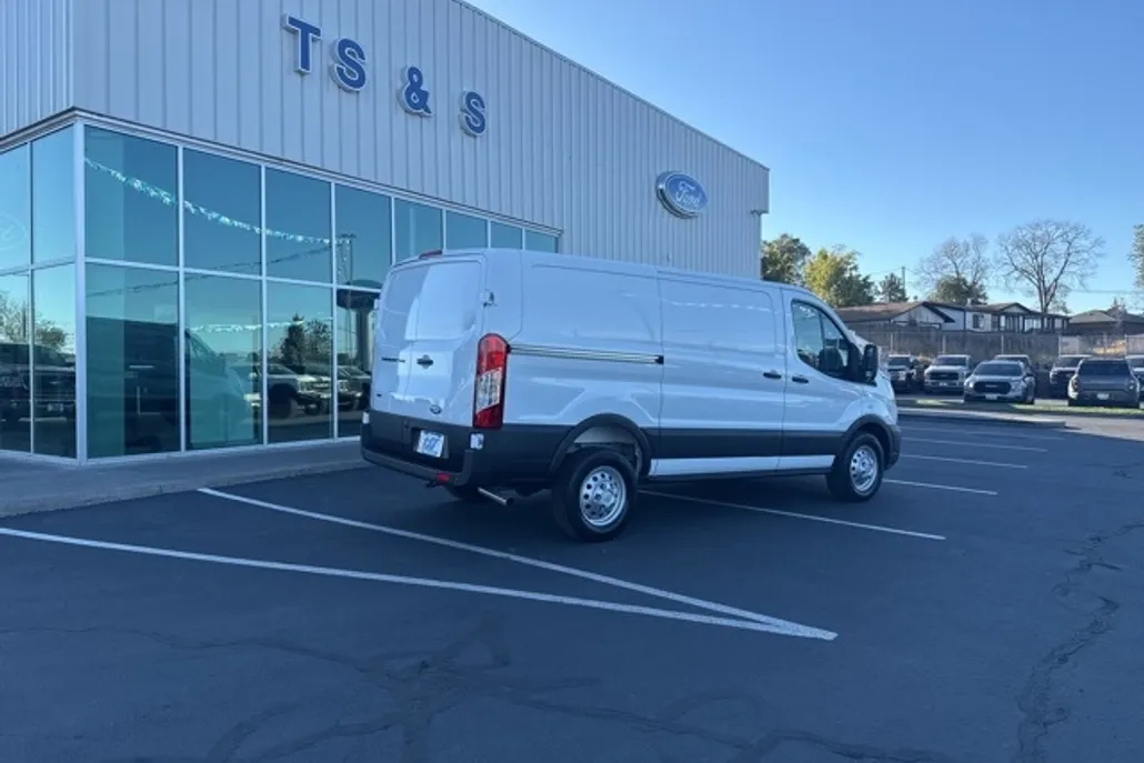 2026 Ford Transit photo 1