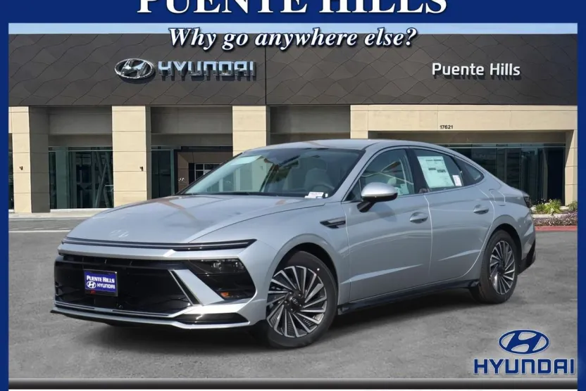 2025 Hyundai Sonata Hybrid SEL photo 1