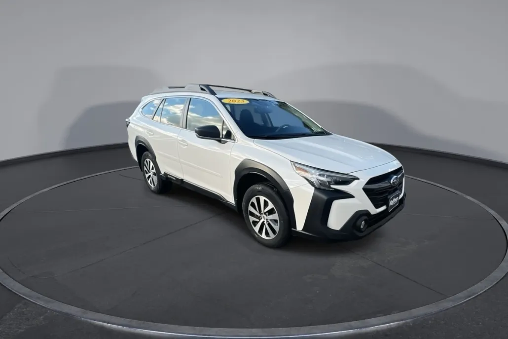 2023 Subaru Outback Base photo 1