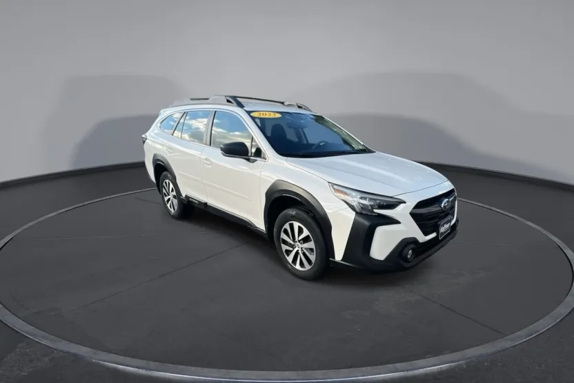 2023 Subaru Outback Base photo 1