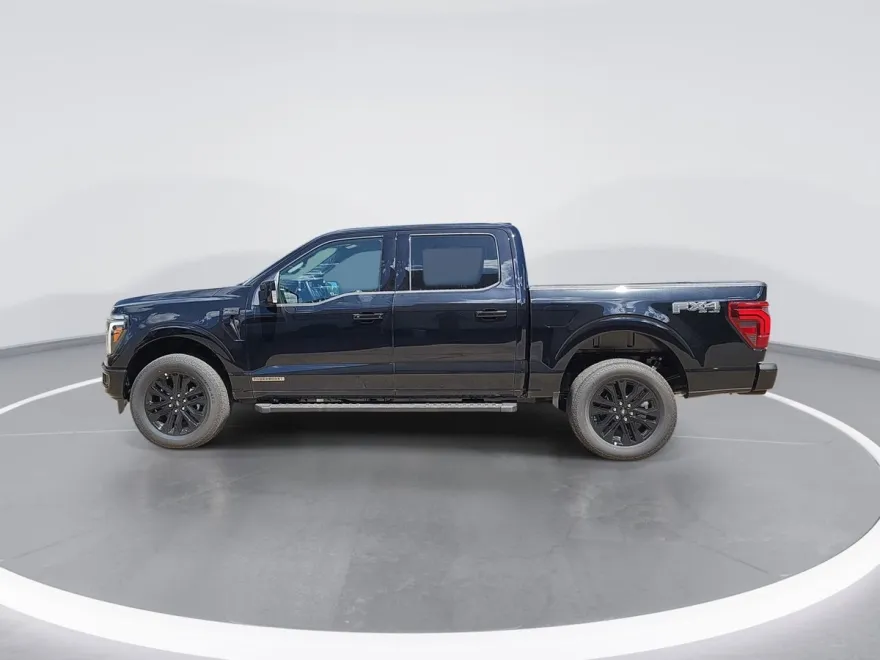 2025 Ford F-150 Lariat photo 1
