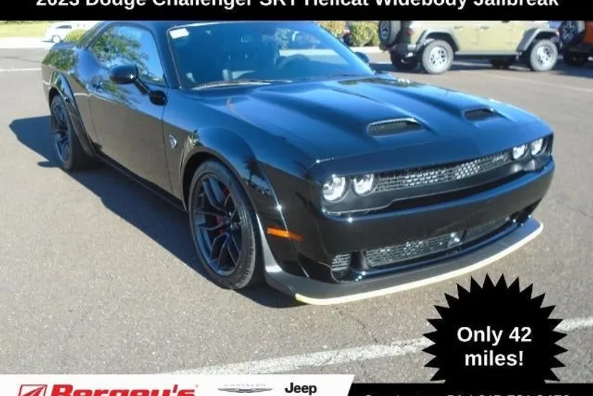 2023 Dodge Challenger SRT8 Hellcat Widebody photo 1
