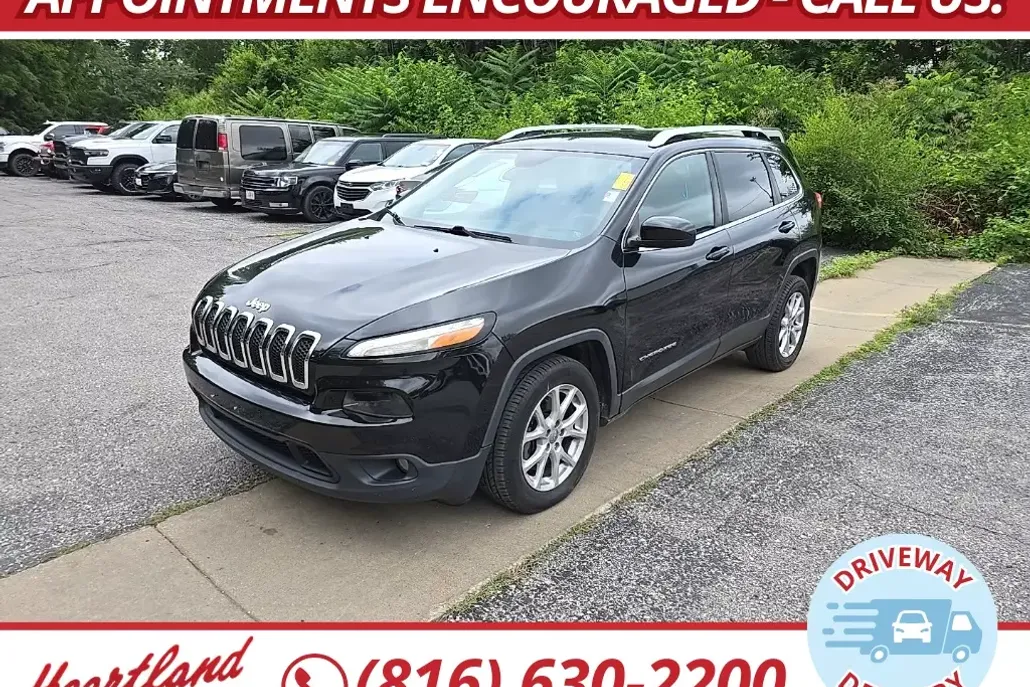 2016 Jeep Cherokee Latitude photo 1