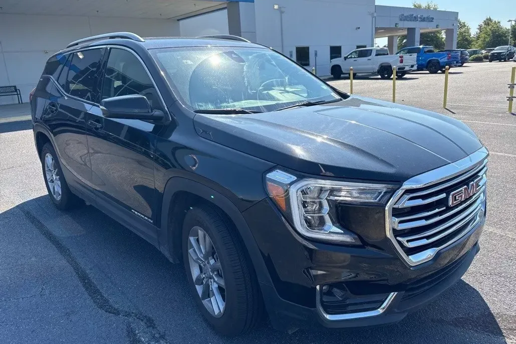 2024 Gmc Terrain SLT photo 1