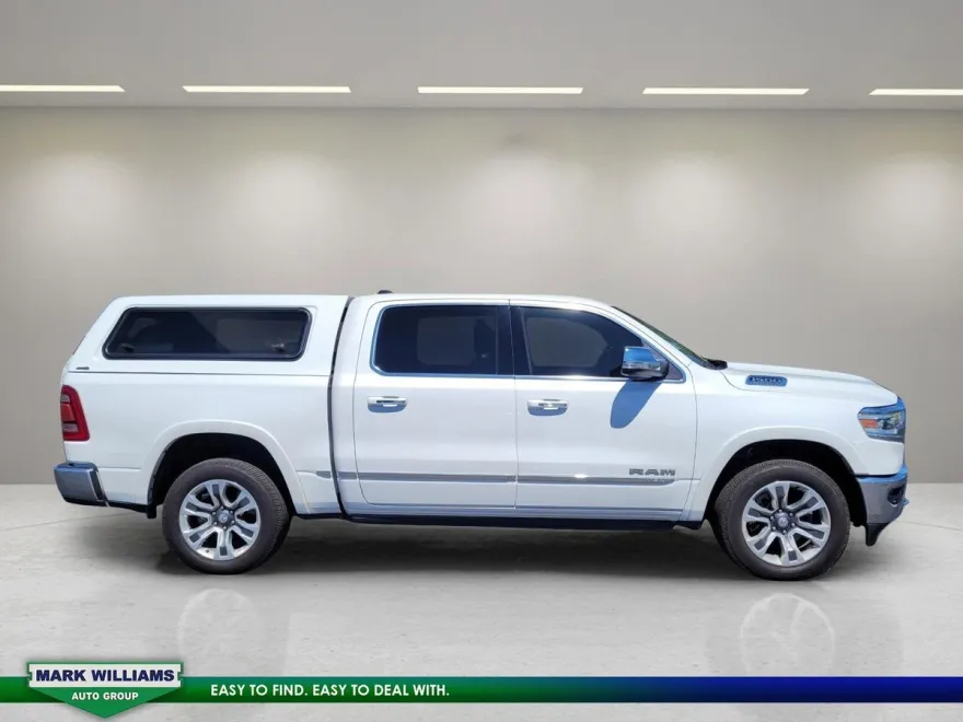 2022 Ram 1500 Limited photo 1