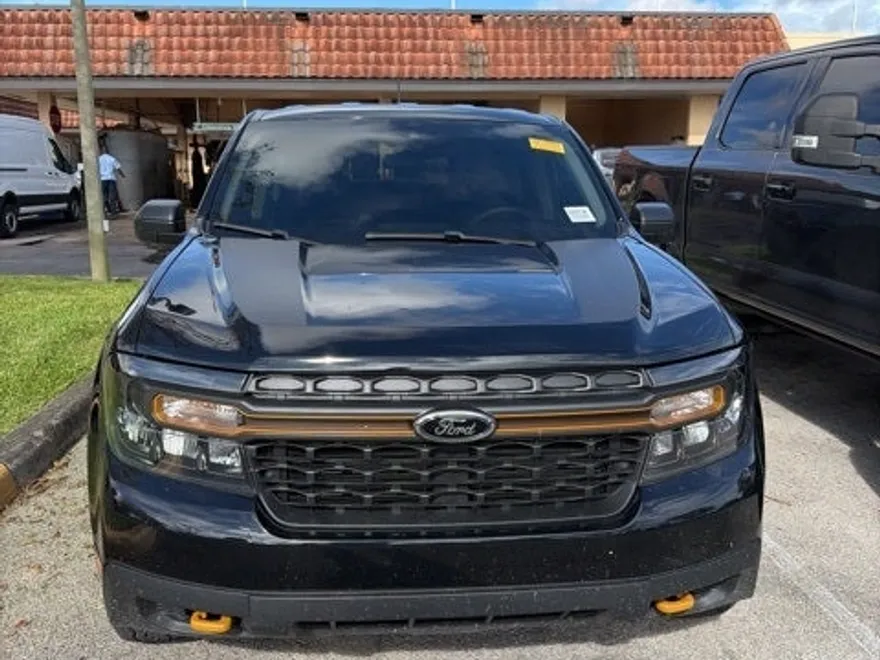 2024 Ford Maverick XLT photo 1