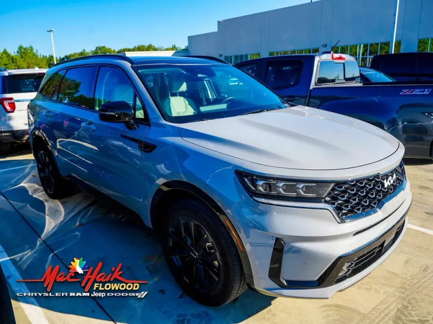 2023 Kia Sorento SX photo 1