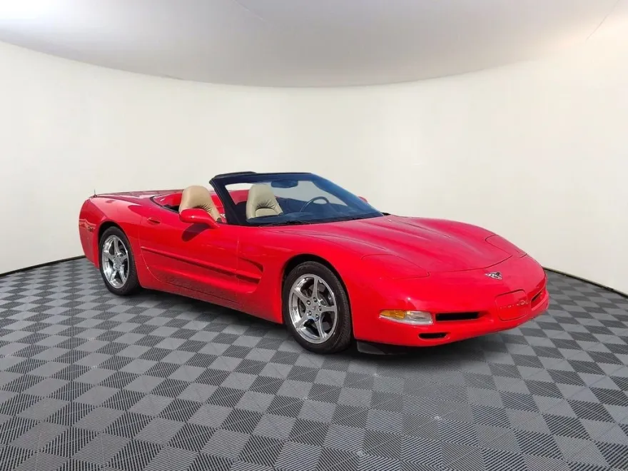 2003 Chevrolet Corvette Base photo 1
