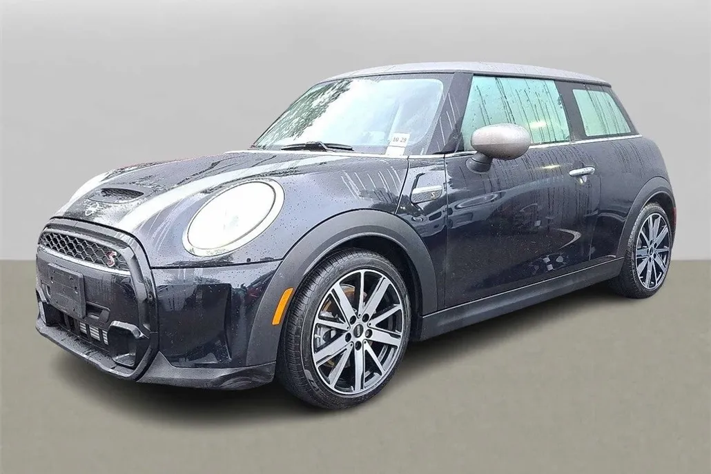 2024 Mini Cooper S Iconic photo 1
