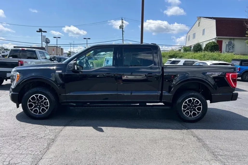 2023 Ford F-150 XLT photo 1