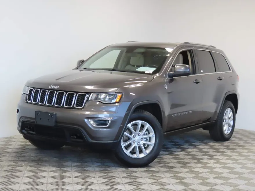 2021 Jeep Grand Cherokee Laredo E photo 1