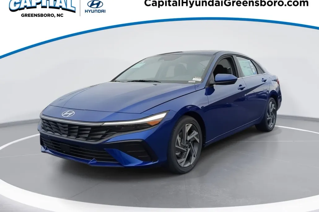 2025 Hyundai Elantra SEL Convenience photo 1