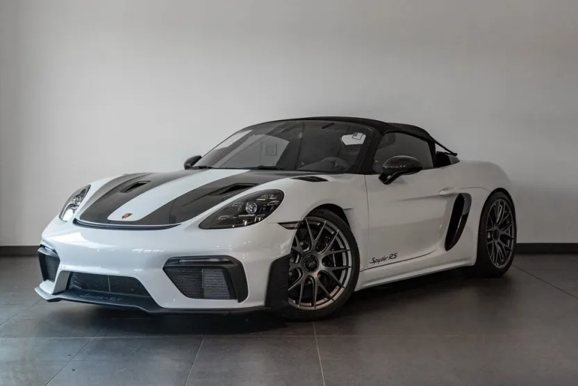 2024 Porsche Boxster Spyder photo 1