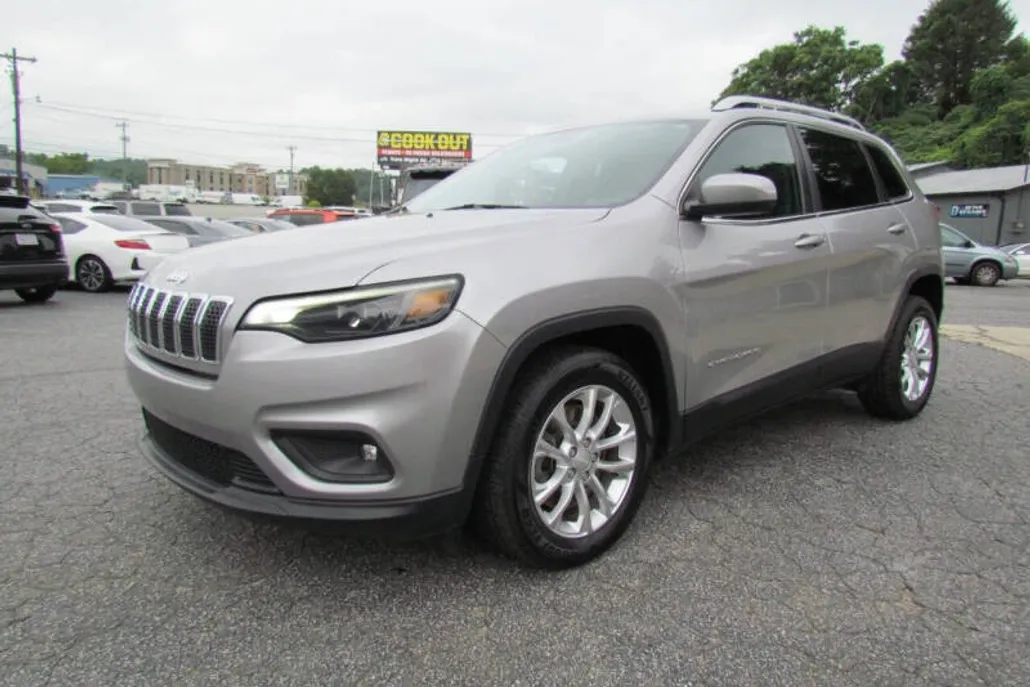 2019 Jeep Cherokee Latitude photo 1