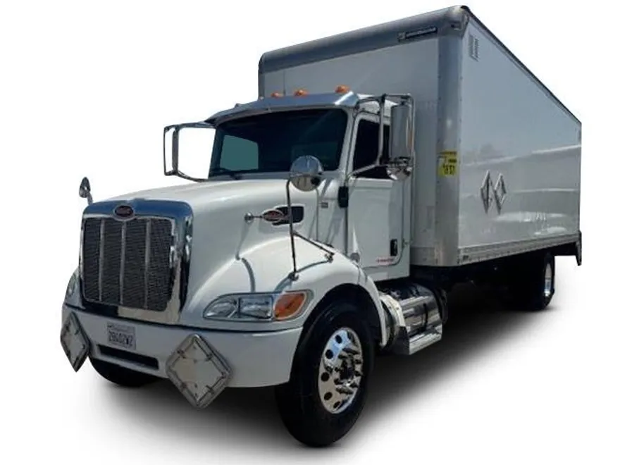 2020 Peterbilt 337 photo 1