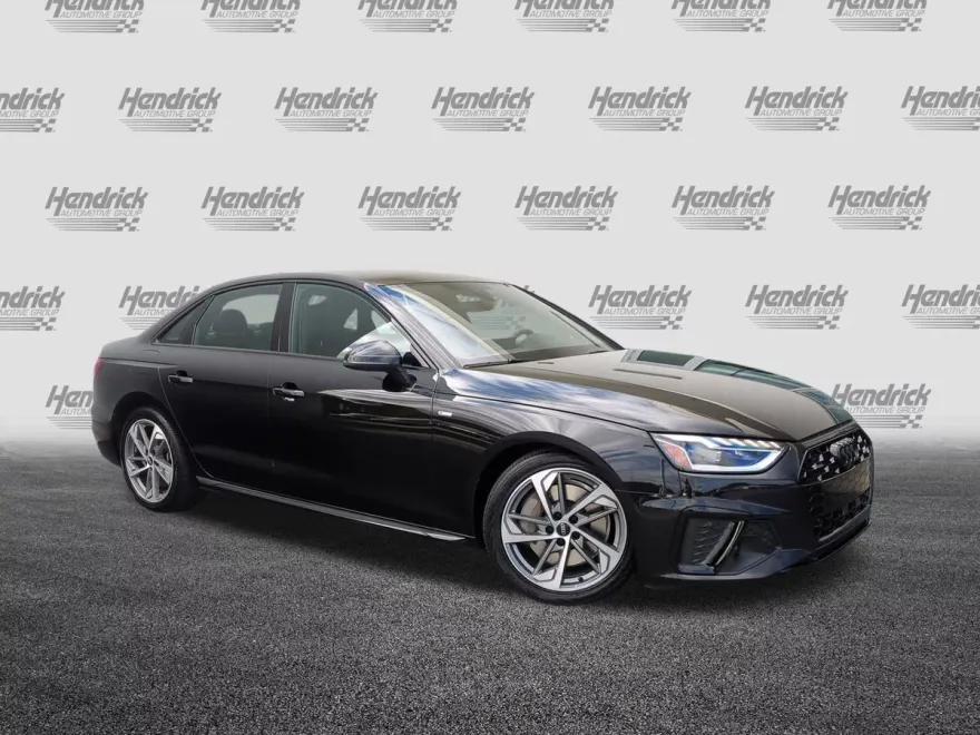 2021 Audi A4 S line Premium Plus photo 1