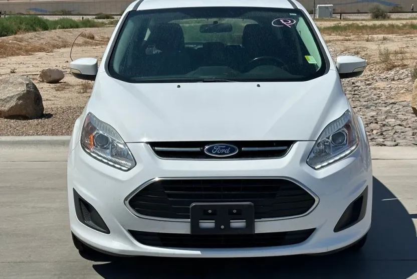 2017 Ford C-Max Energi SE photo 1