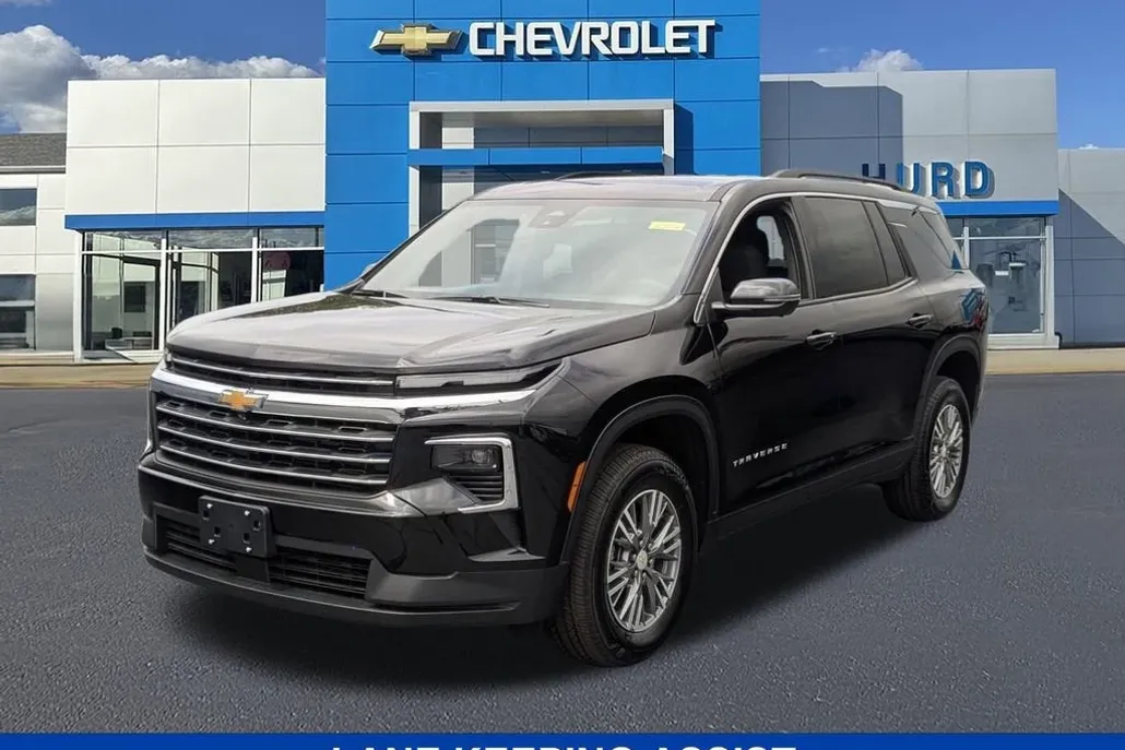 2025 Chevrolet Traverse photo 1