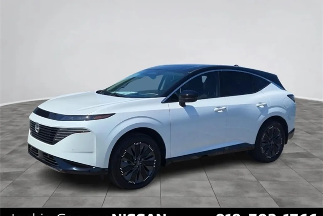 2025 Nissan Murano Platinum photo 1