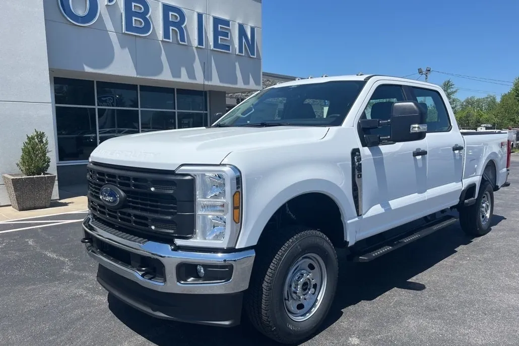 2025 Ford F-250 photo 1