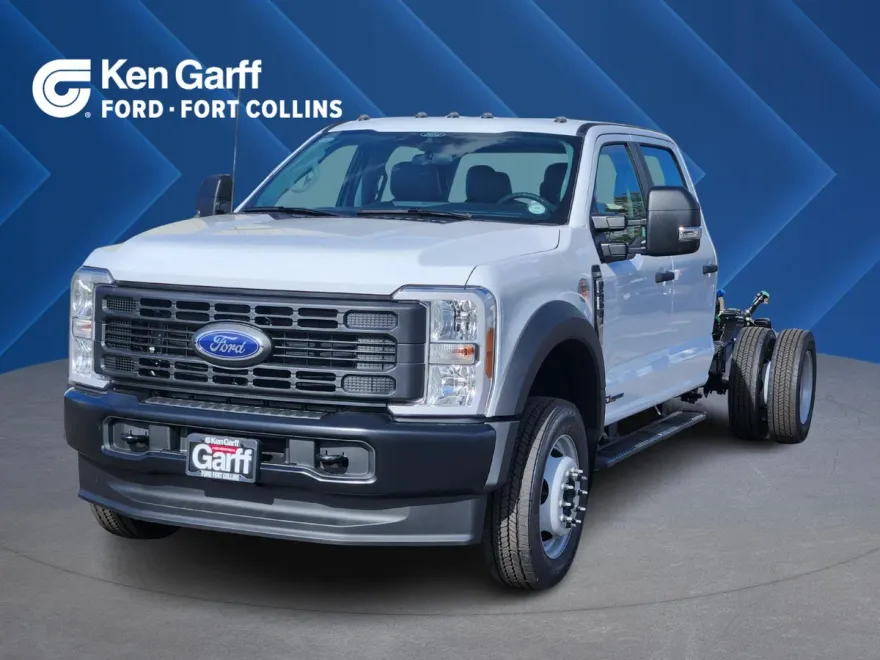 2025 Ford F-550 XL photo 1
