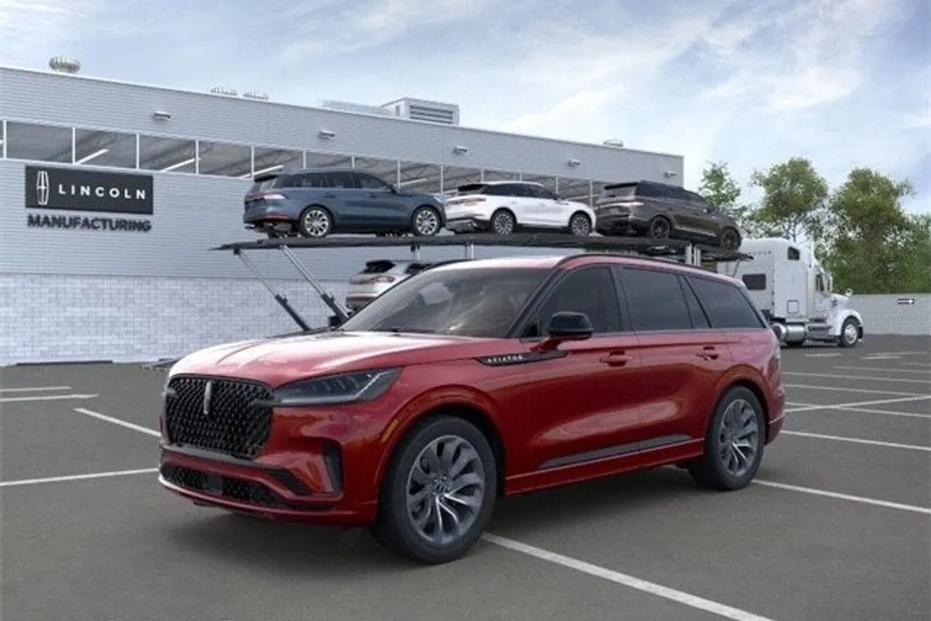 2025 Lincoln Aviator Premiere photo 1
