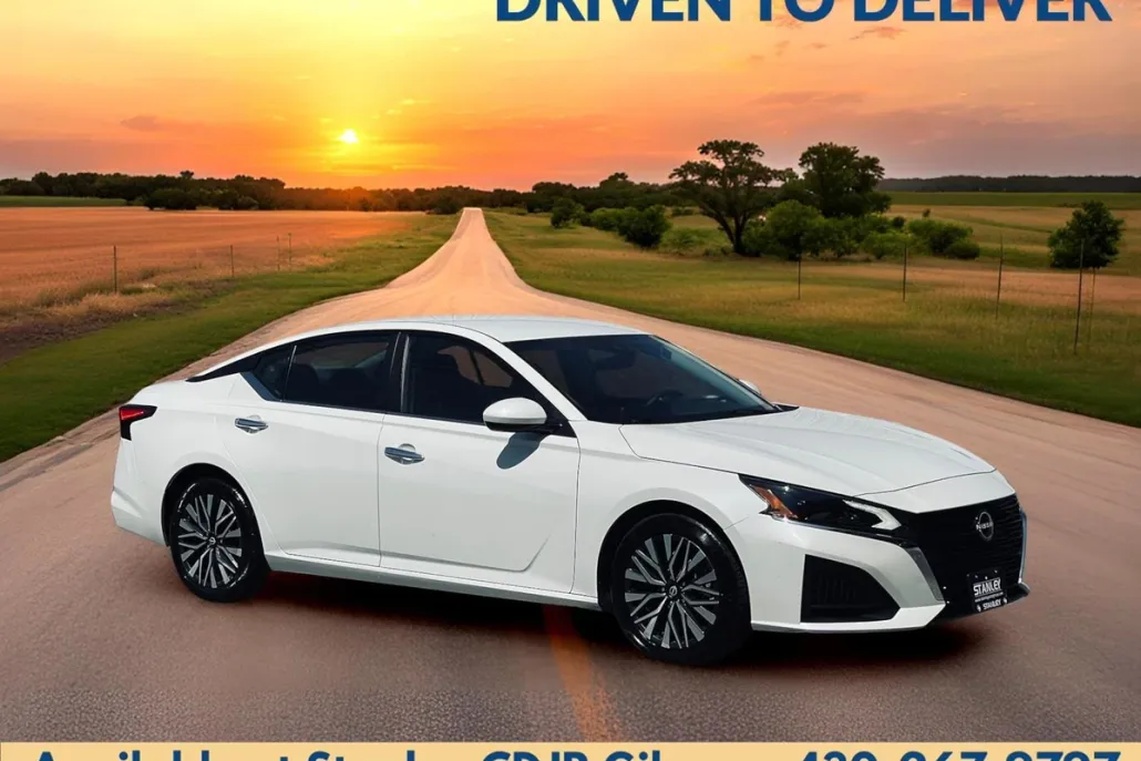 2023 Nissan Altima 2.5 SV photo 1