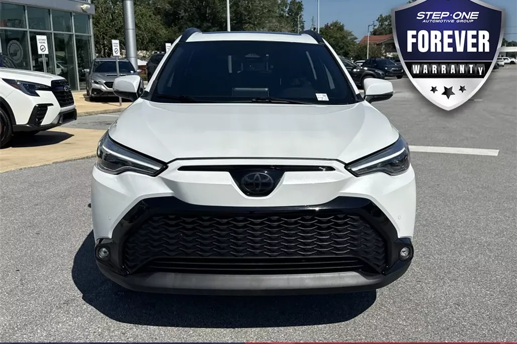 2023 Toyota Corolla Hybrid XSE photo 1