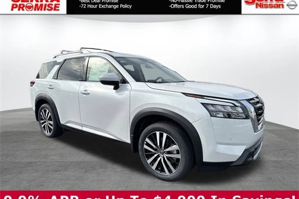 2025 Nissan Pathfinder Platinum photo 1