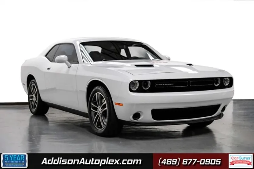 2019 Dodge Challenger SXT photo 1