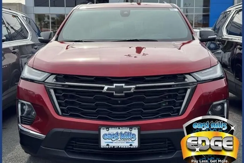 2023 Chevrolet Traverse Premier photo 1