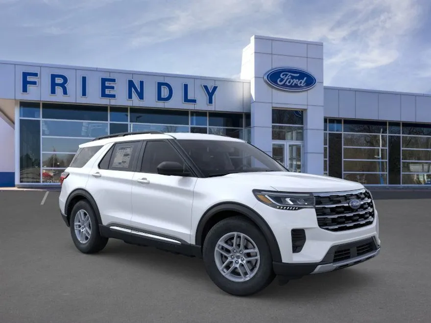 2025 Ford Explorer photo 1