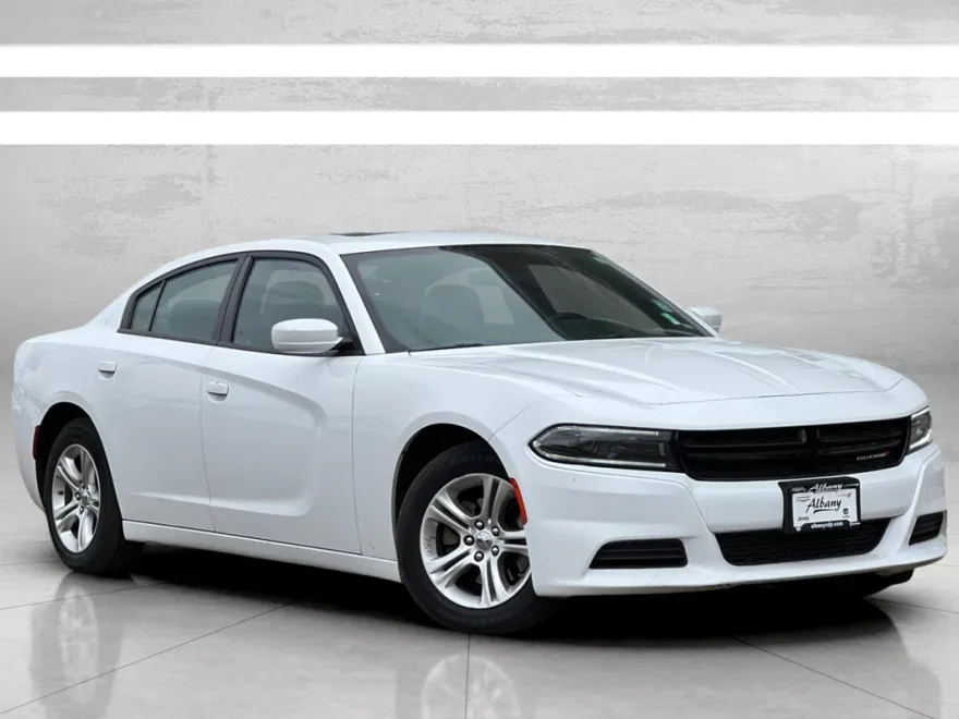 2022 Dodge Charger SXT photo 1