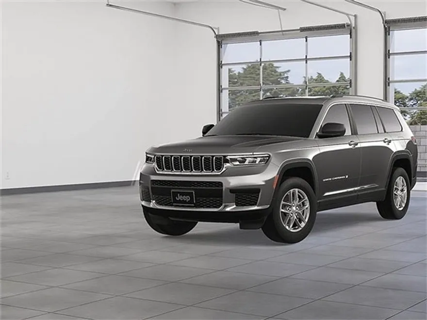 2025 Jeep Grand Cherokee Laredo photo 1