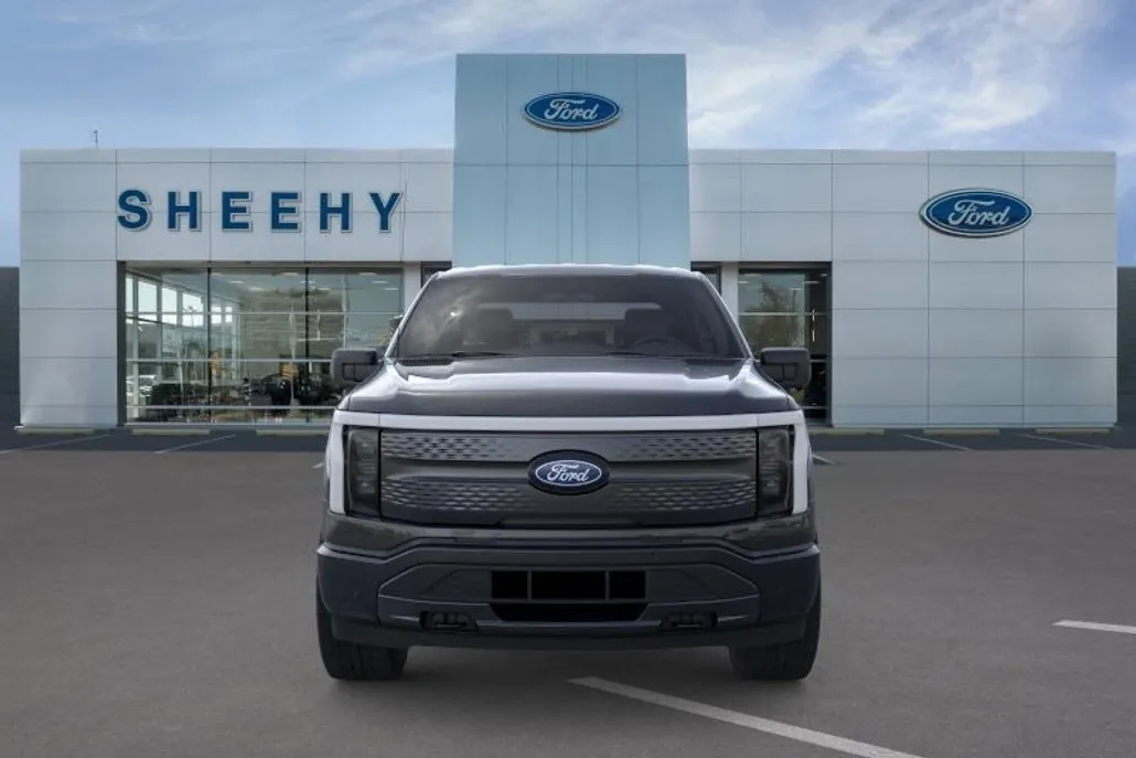 2025 Ford F-150 Lightning photo 1